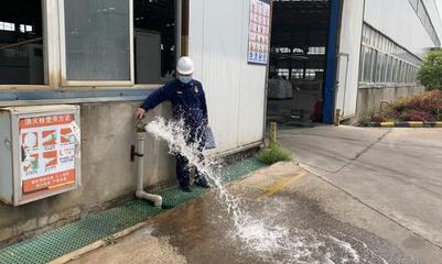 湖北襄陽:多部門聯合會診?；菲髽I消防安全