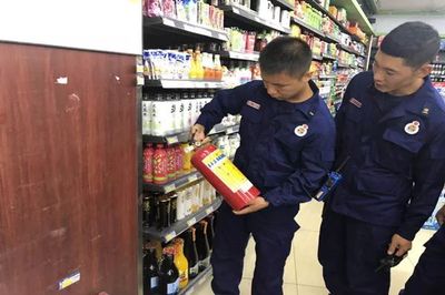 聚焦 | 度假區(qū)消防大隊(duì)聯(lián)合相關(guān)部門開(kāi)展&ldquo;兩周三查&rdquo;集中整治行動(dòng)