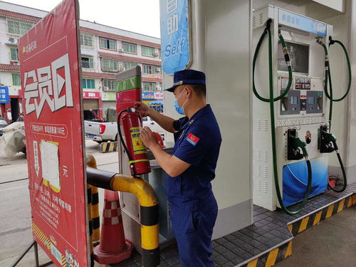 納溪區(qū)消防救援大隊(duì)深入易燃易爆場(chǎng)所開(kāi)展 雙隨機(jī) 一公開(kāi) 消防安全檢查工作