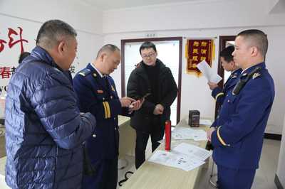 隨州市消防救援支隊聯(lián)合市場監(jiān)督管理局開展&ldquo;3.15&rdquo;消防產(chǎn)品專項檢查行動